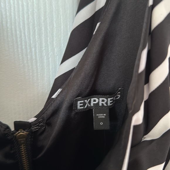 EXPRESS BLACK WHITE MINI DRESS WOMENS XS - Picture 3 of 7